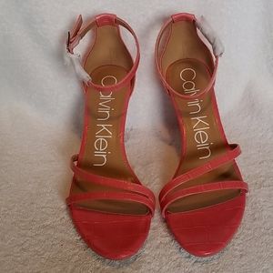 CALVIN KLEIN HEELS SZ 9 NWOT TAGS